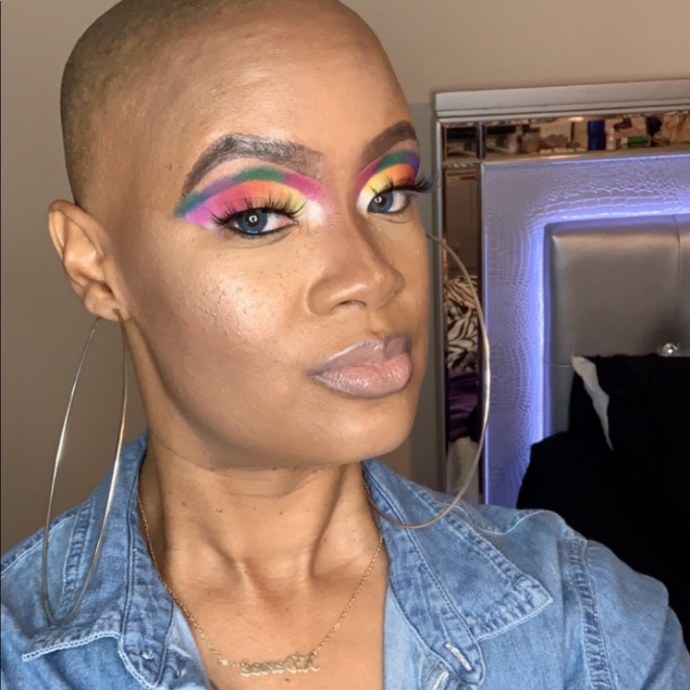 Meet your Posher, KOVERGIRL